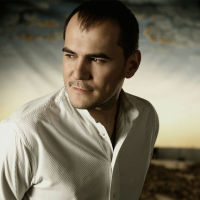 Ismael Serrano presenta su disco «La LLamada» en el CICCA